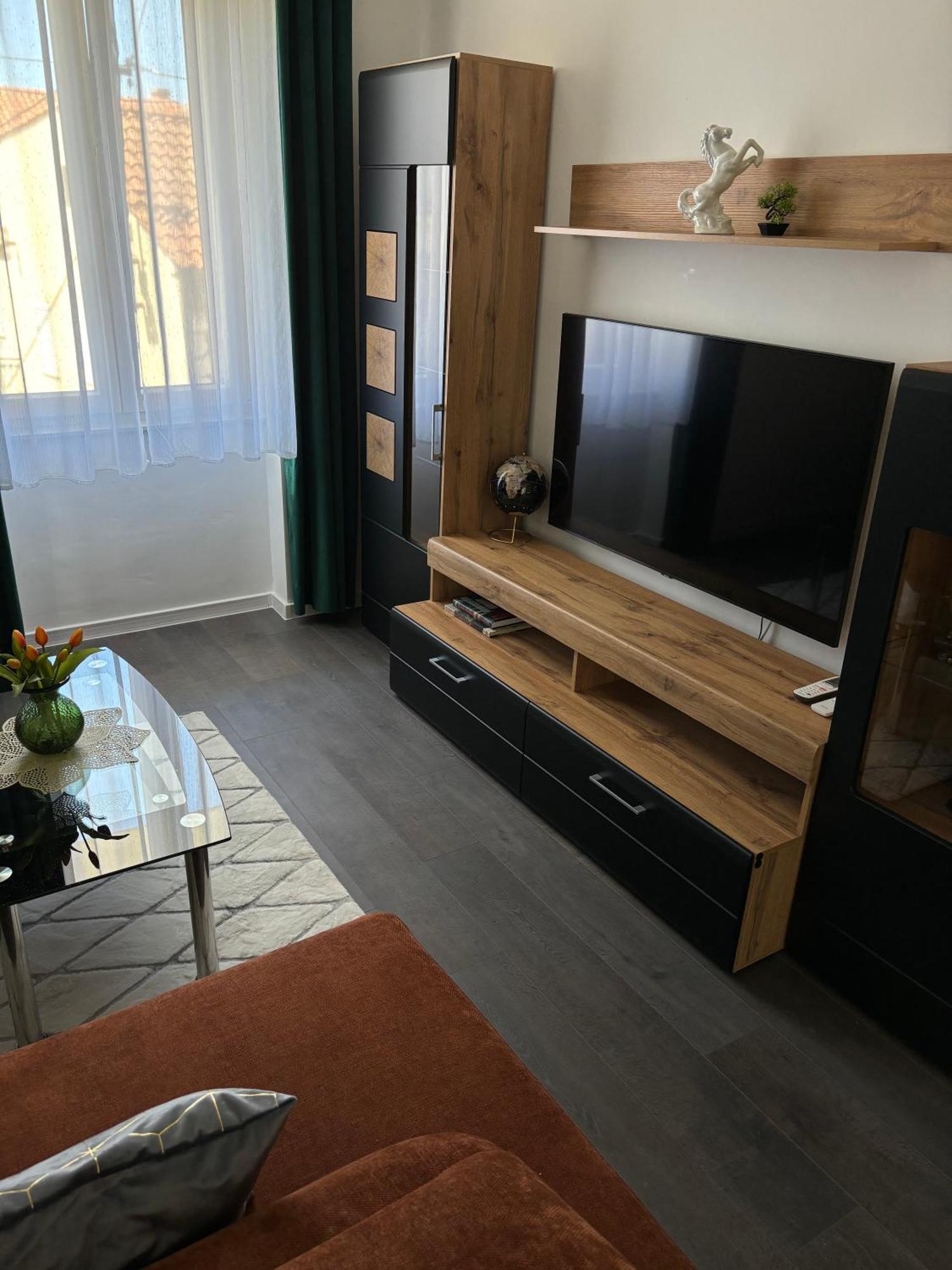 Centar 103 Apartment ชิเบนิก ภายนอก รูปภาพ